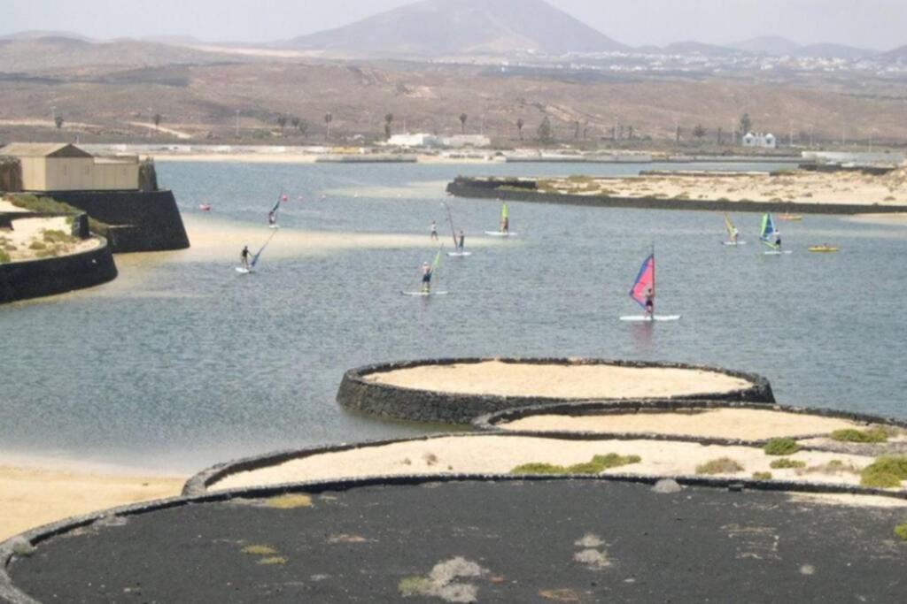 Апартаменти Rosa De Los Vientos, Tu Norte En Lanzarote Ла-Санта Екстер'єр фото